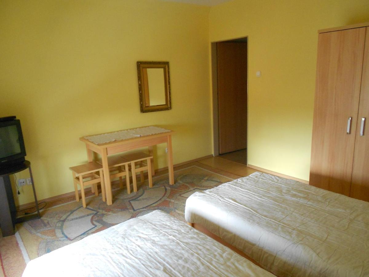 Hostel "Na Bocianowie" Bydgoszcz Kültér fotó