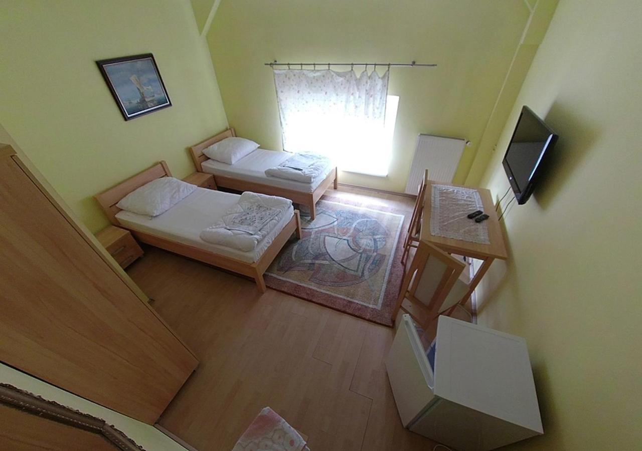 Hostel "Na Bocianowie" Bydgoszcz Kültér fotó