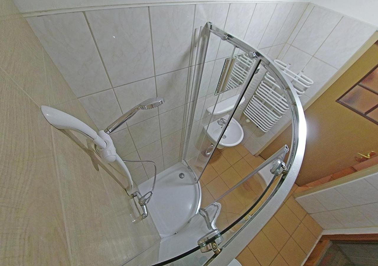 Hostel "Na Bocianowie" Bydgoszcz Kültér fotó